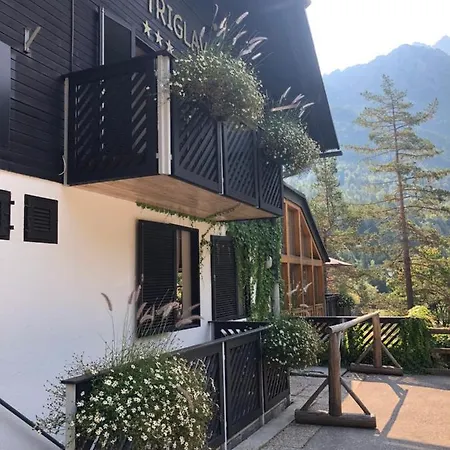 Hotell Garni Triglav 3*