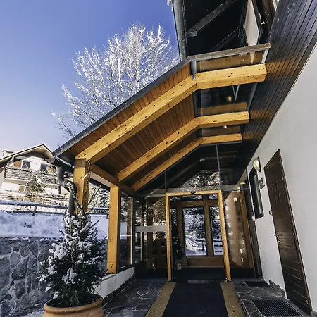 Garni Triglav Hotel