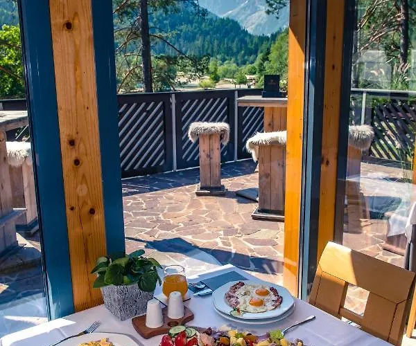 ホテル Garni Triglav