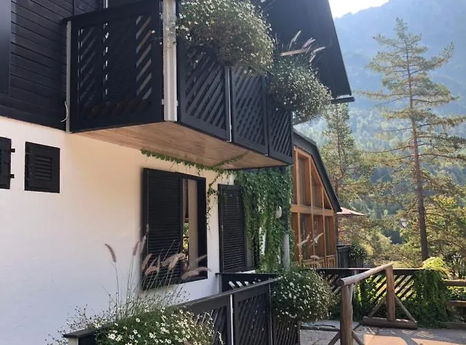 Hotel Garni Triglav 3*