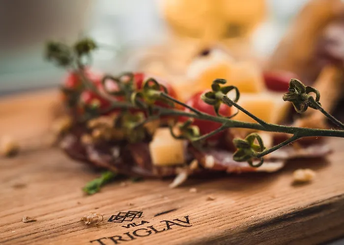 ホテル Garni Triglav 3*